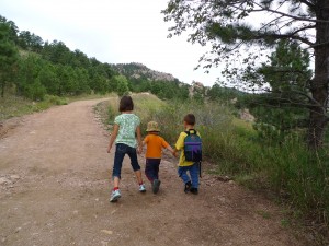 Kids on Horsetooth Rock trail