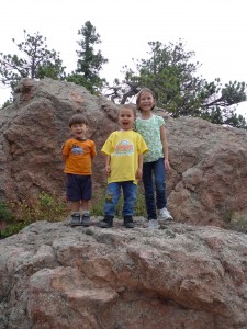 Kids on the way to Horsetooth Rock